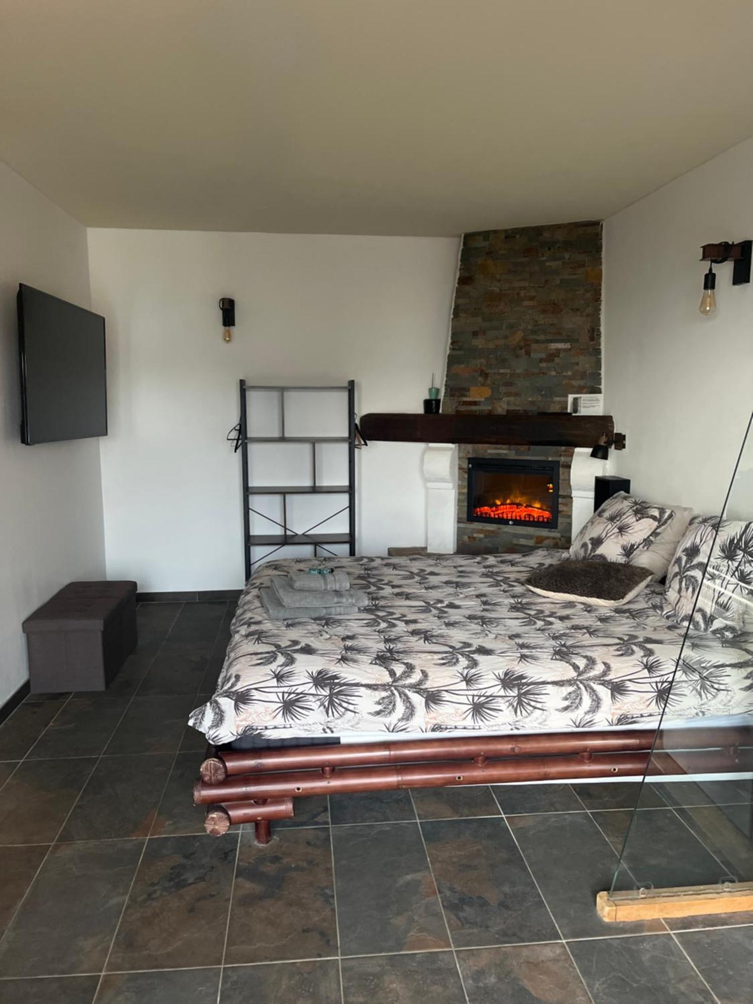 Port Pin Vue Mer, Jacuzzi, Hammam, Parking Prives Apartment *